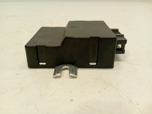 BMW 3 SERIES F30 (2011–2018) Steuergerät für Kraftstoffpumpe 16147476687 - 3