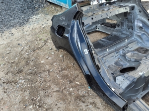 Mercedes Benz C-Class 206 (2021–2026) Aizmugurējais spārns un tā detaļas A2066308401 - 2
