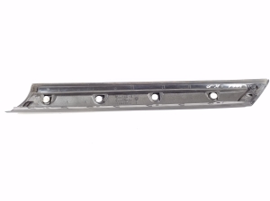 Mini Countryman F60 (2016–2026) Windshield pillar outer molding 7390103 - 4