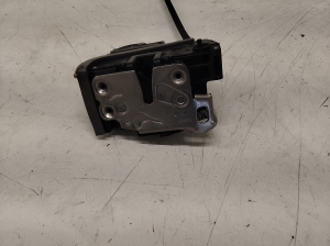 Opel Astra K (2015–2021) Rear side door lock 13598377 - 2