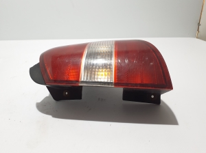 SsangYong Rodius I (2004–2013) Eckleuchte hinten 8360221304 - 3