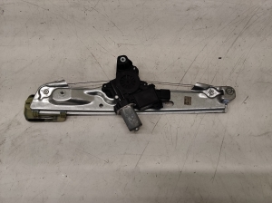 Rear side door window regulator - 13406677