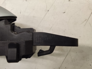 Opel Astra K (2015–2021) Rear side door exterior handle 13506032 - 2