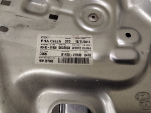 Hyundai ix35 (2009–2015) Rear side door window regulator 814202Y000 - 2