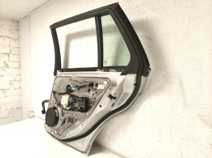 Mercedes Benz C-Class 204 (2007–2014) Tür hinten - 4