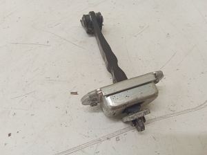 NISSAN Qashqai (2006–2013) Front door check ES05 - 2