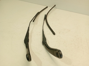 BMW 3 SERIES F30 (2011–2018) Esiklaasi puhasti hoob W000027229D - 4