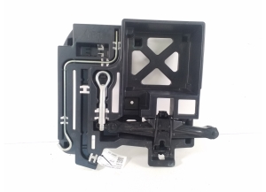 Trunk tool tray and its parts - 6477776010
