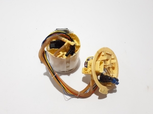   Kraftstoffpumpe im Tank  - 7401430 