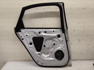 Rear side doors - 8K5833051D