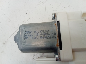 AUDI A4 B8 (2007–2016) Hinterer Seitentür-Fensterhebermotor 8K0959811A - 2