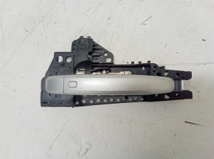 Rear side door exterior handle - 8T01837885