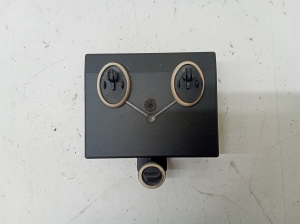 Rear side door control unit - 8T0959795Q