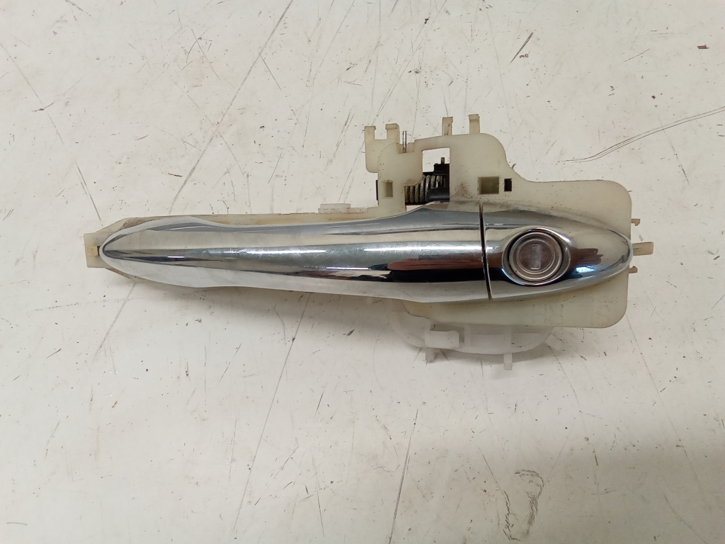 Kia Sportage (2010–2016) Front door exterior handle 9088100400