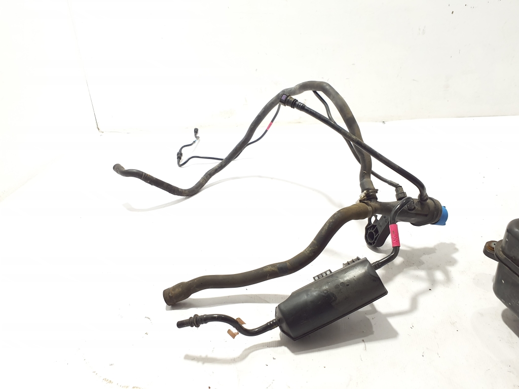 BMW 5 SERIES G31 (2017–2026) AdBlue-Tank 9488147 BMW 5 SERIES G31 (2017–2026) AdBlue-Tank 9488147