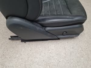 Mercedes Benz EQC N293 (2019–2026) Vordersitz und seine Teile A0009109002 - 2