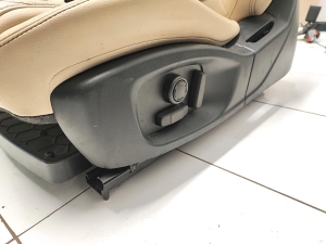 Jaguar XF (2008–2016) Salons un tā detaļas - 3