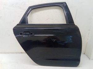 Rear side doors - 4G5833052