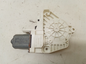 Rear side door window regulator motor - 8K0959812