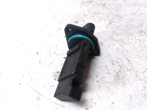 BMW 3 SERIES E92 (2006–2010) Mass air flow sensor F00C2G2062 - 2