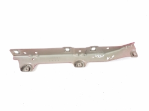 Front fender bracket - 7388089