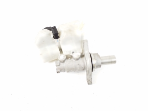 Mini Countryman F60 (2016–2026) Brake master cylinder 6868997 - 2