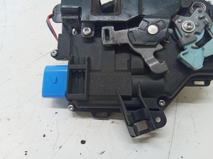 Skoda Octavia II (2004–2013) Front door lock PA6630FV - 2