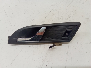 Front door inner handle - 1Z0837247