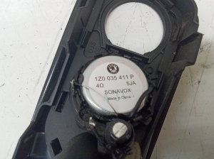 Skoda Yeti (2009–2017) Front door inner handle 1Z0837248 - 3