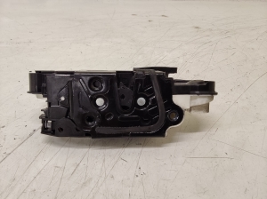 Skoda Yeti (2009–2017) Front door lock 5K2837016B - 2