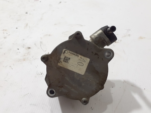 Land Rover Range Rover IV (2012–2026) Vaakumpump FX232A451AB - 3