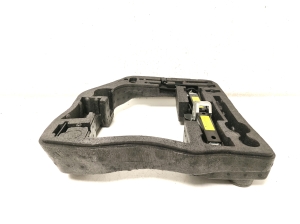 AUDI A4 B8 (2007–2016) Jack 8K0011031K - 4