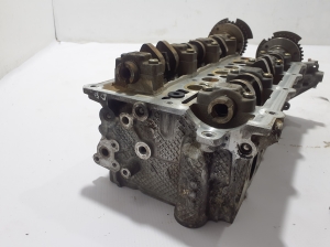 Land Rover Range Rover IV (2012–2026) Cylinder head PBDX236090AB - 2