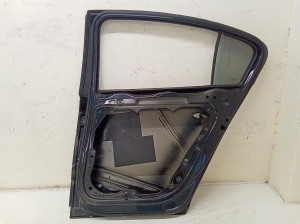 Volkswagen Passat B7 (2010–2014) Rear side doors 3AE833312 - 2