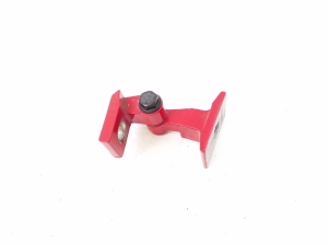   Front door lower hinge  - 7284535 