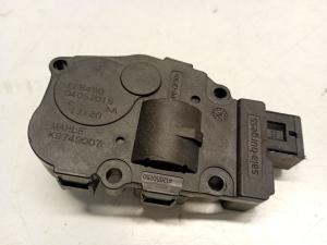 Heater flap actuator - 412650750
