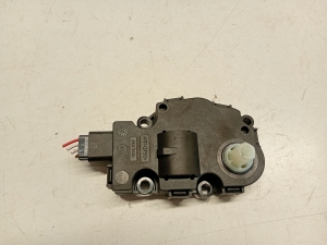 AUDI A4 B8 (2007–2016) Heater flap actuator 412650750 - 2