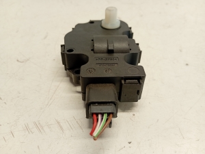 AUDI A4 B8 (2007–2016) Heater flap actuator 412650750 - 3