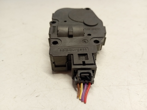 AUDI A4 B8 (2007–2016) Heater flap actuator 412650750 - 2