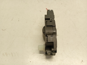 AUDI A4 B8 (2007–2016) Heater flap actuator 412650750 - 4