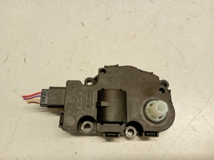 AUDI A4 B8 (2007–2016) Heater flap actuator 412650750 - 5
