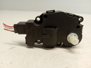 AUDI A4 B8 (2007–2016) Salongi soojenduse klapi mootor 412650750 - 4
