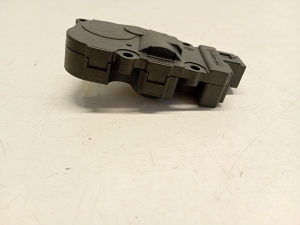 AUDI A4 B8 (2007–2016) Salongi soojenduse klapi mootor 412650750 - 5