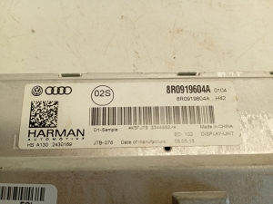 AUDI A4 B8 (2007–2016) Screen 8R0919604A - 2