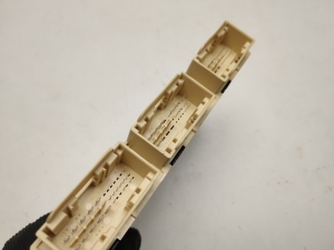 Mercedes Benz EQC N293 (2019–2026) Front seat control unit A2059007827 - 2