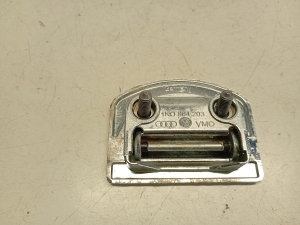 AUDI A4 B8 (2007–2016) Pakiruumi sisemuse muu osa 1K0864203 - 4