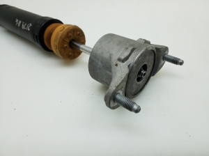 Mercedes Benz A-Class 176 (2012–2018) Stoßdämpfer hinten A2463202131 - 2