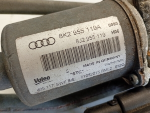 AUDI A4 B8 (2007–2016) Windshield wiper mechanism and its parts 8K2955119A - 4