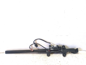 Priekšējā sēdekļa motoriņš - 72119148511