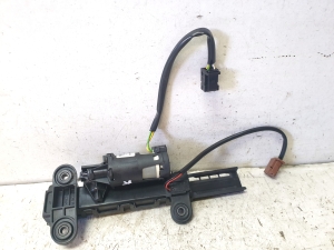 Priekšējā sēdekļa motoriņš - 72119148512